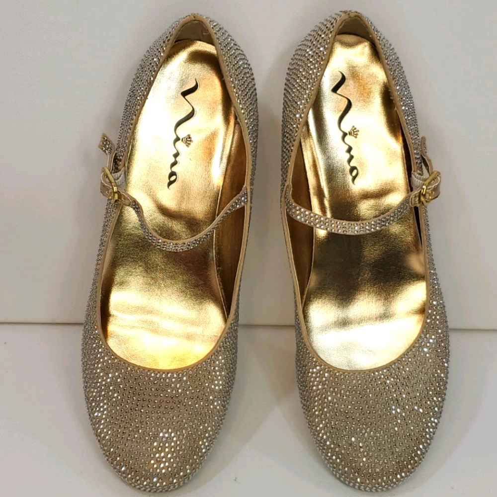 Niña round toe gold with sparkles heels 🌟🌟 - Picture 2 of 16